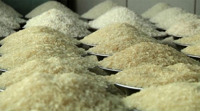 স্বস্তি ফেরেনি চালের বাজারে, আরও বাড়তে পারে দাম!